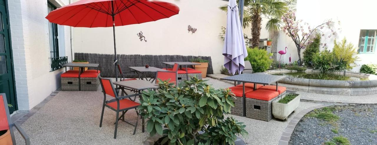 Logis Le Cerf Hotel