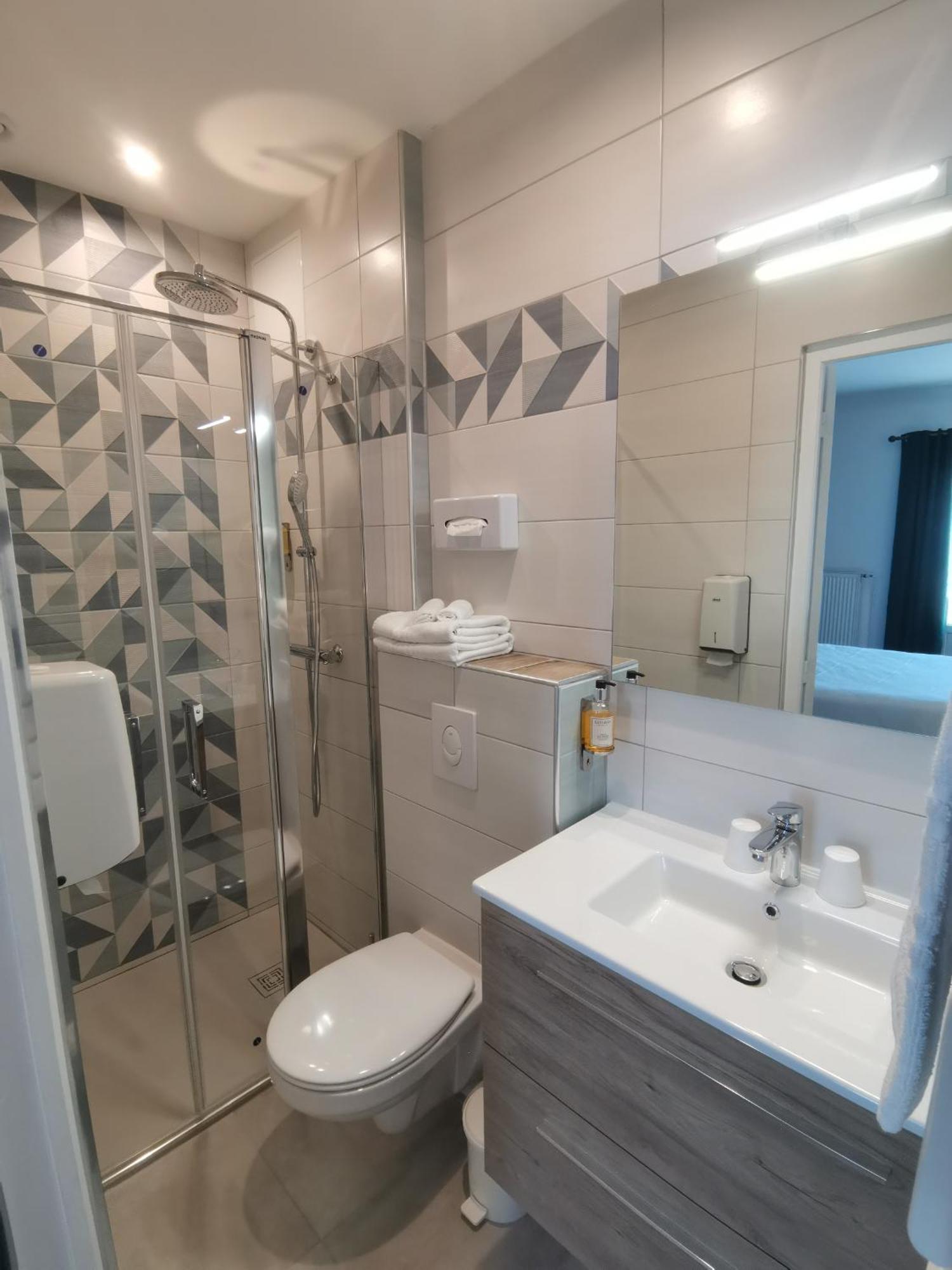 Hotel Logis Le Cerf Briare