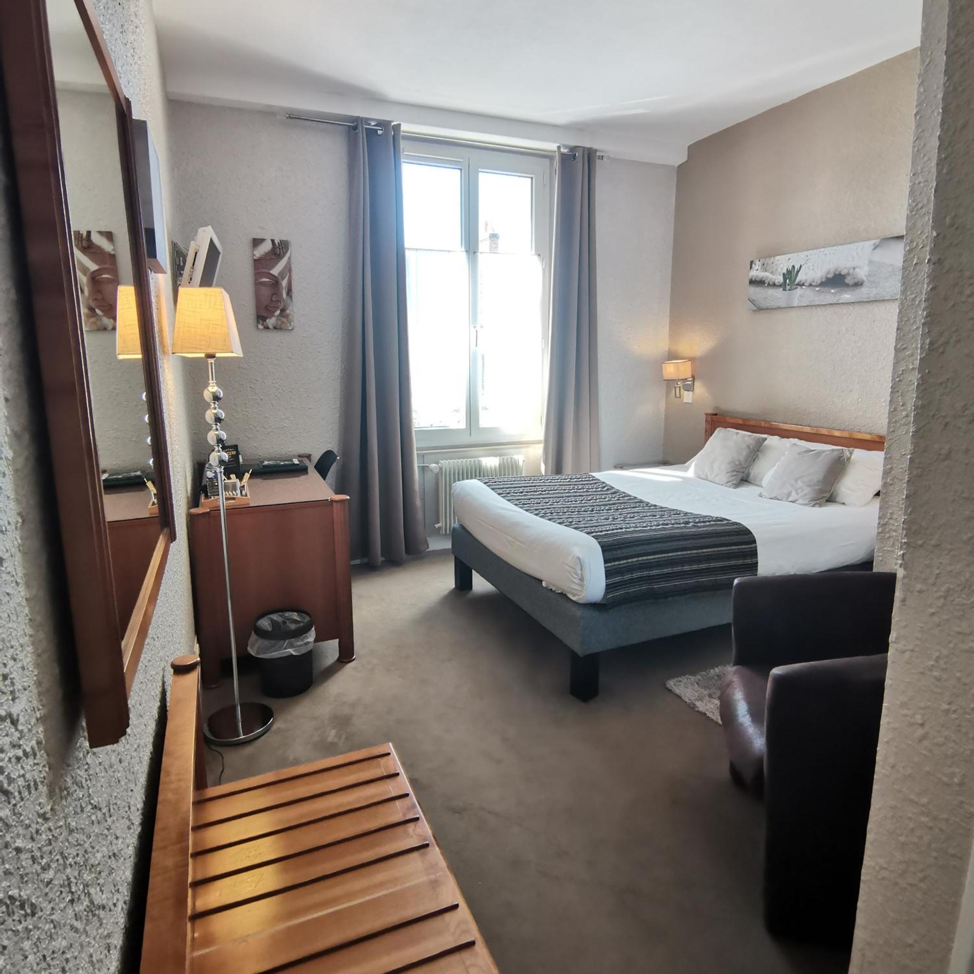 Logis Le Cerf Hotel Briare