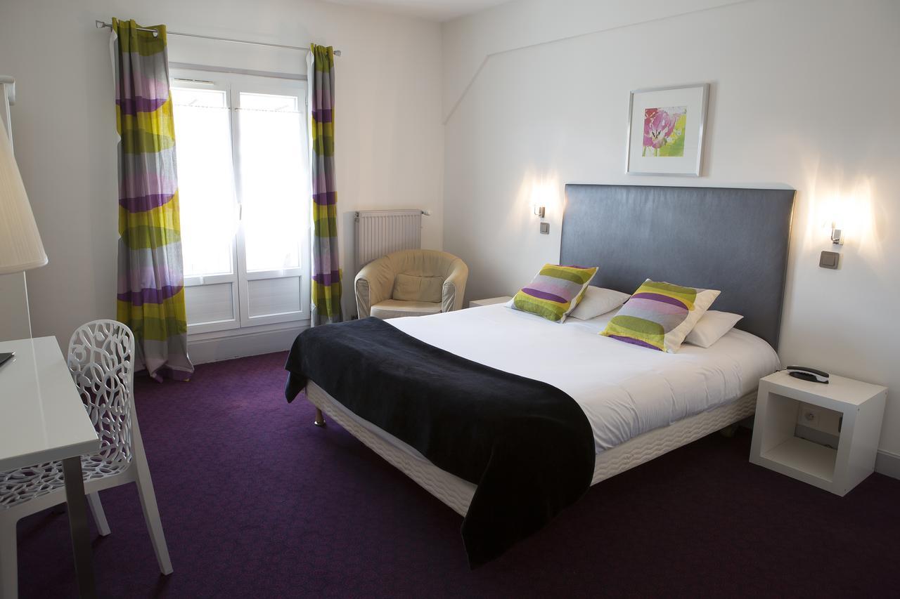 Hotel Logis Le Cerf 3*