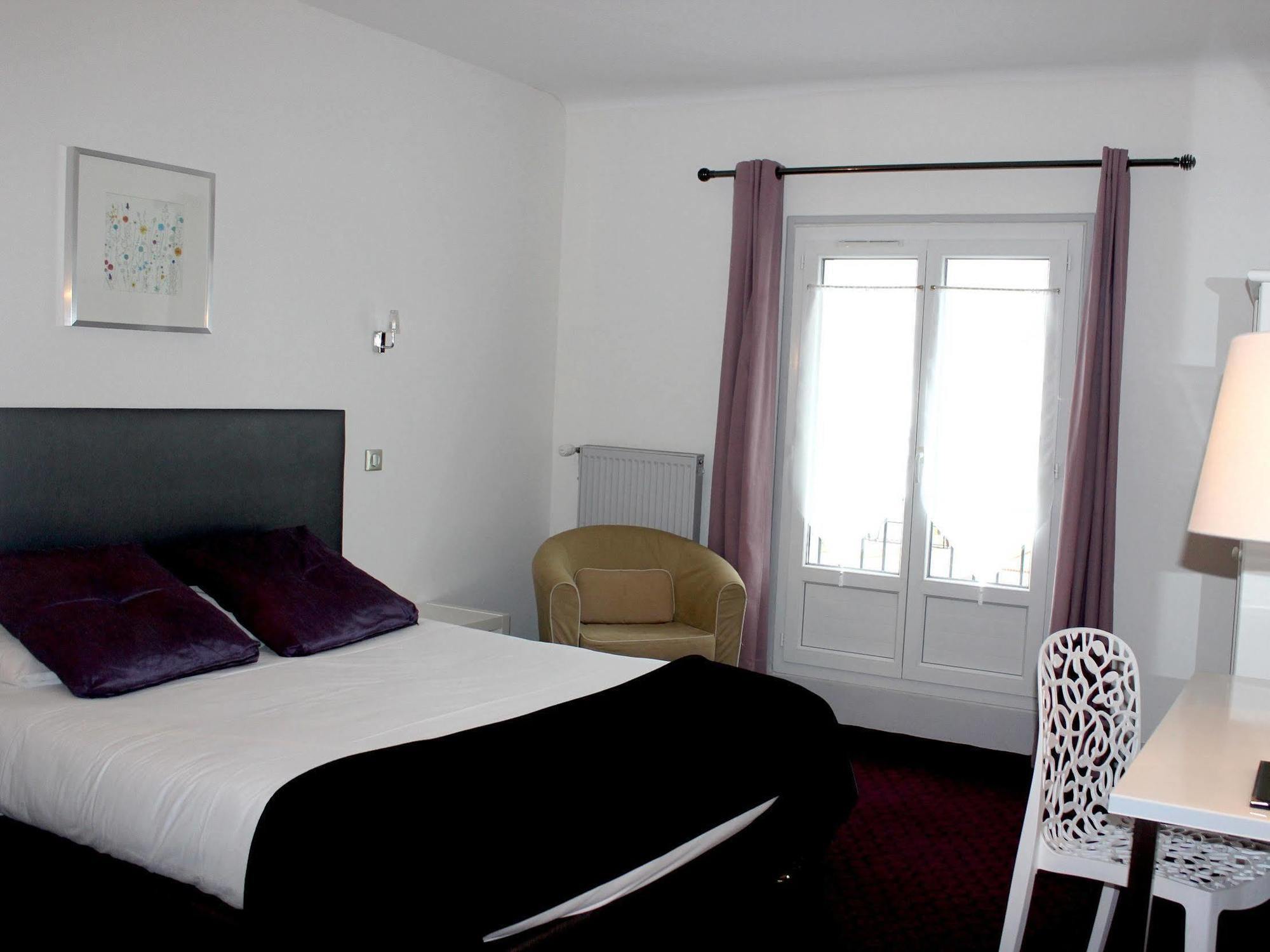 Logis Le Cerf Hotel Briare